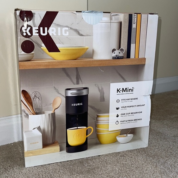 K-MINI KEURIG, brand NEW still in box!☺️☕️